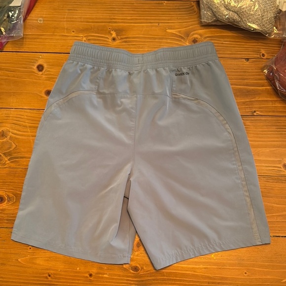 Gray Athletic Shorts with Elastic Waistband and Performance Fabric - Picture 2 of 13